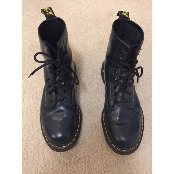 doc martens navy blue 1460